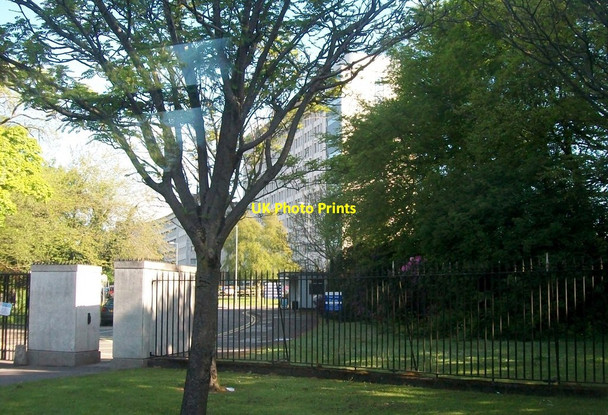 Photo 6"x4" The entrance to Dundonald House Dundonald\/J4174 c2012