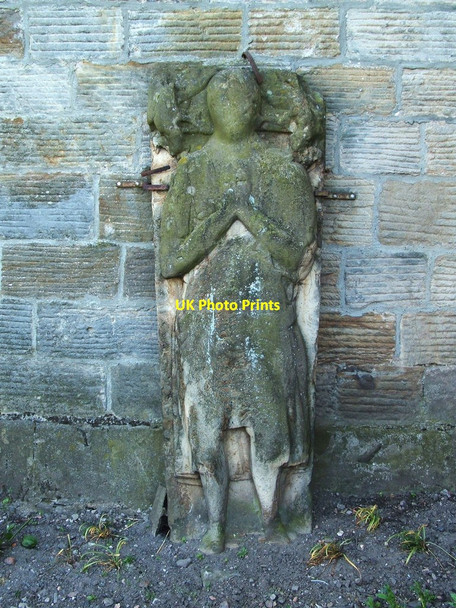 Photo 6"x4" Old Kilpatrick Parish Church: effigy of a knight Erskine c2012