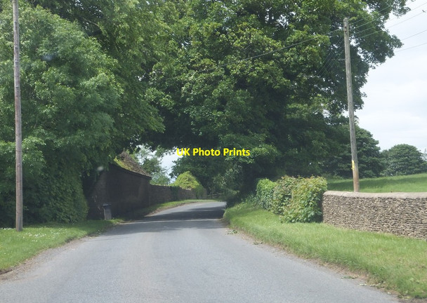 Photo 6"x4" Bowldown Road near Bowldown Farm Leighterton c2012