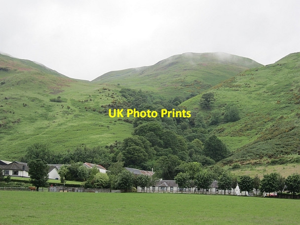 Photo 6"x4" Balquharn and the Balquharn Glen Alva c2012