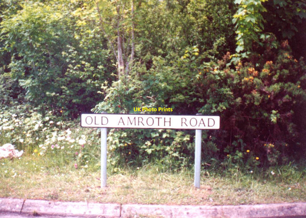 Photo 6"x4" New Sign 'Old Amroth Road', Llanteg Amroth c2003