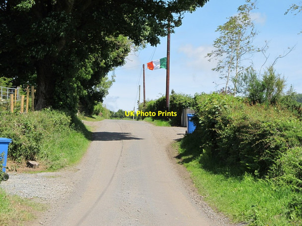 Photo 6"x4" Reaching the brow of the hill on the New Road Forkhill c2012