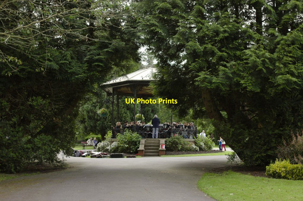 Photo 6"x4" Bandstand, Spa Park Ripon c2012