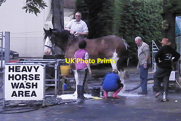 Photo 6"x4" Heavy Horse Wash Ratho Station c2012