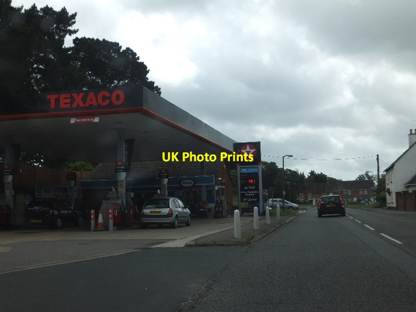 Photo 6"x4" Texaco Filling Station, Moortown Ringwood\/SU1505 c2012