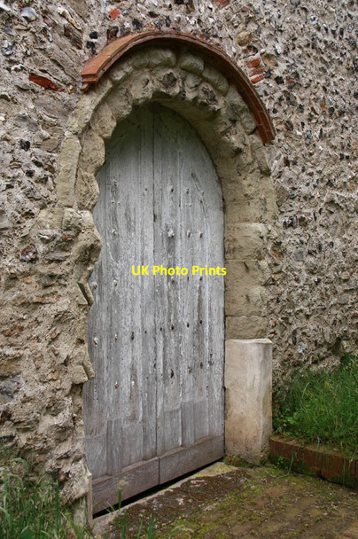 Photo 6"x4" St Mary, Luddenham - West doorway Faversham c2012