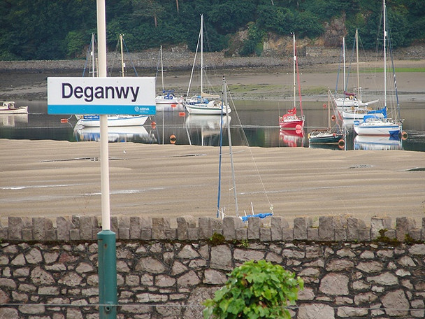 Photo 6"x4" Deganwy Station Conwy c2008 P1