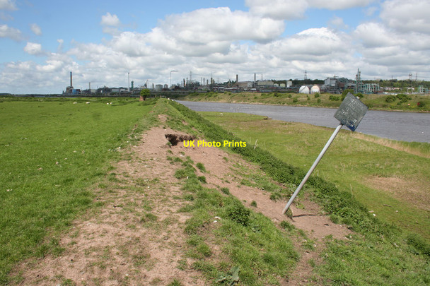 Photo 6"x4" River Weaver and Weston Point Chemical Works Frodsham c2012
