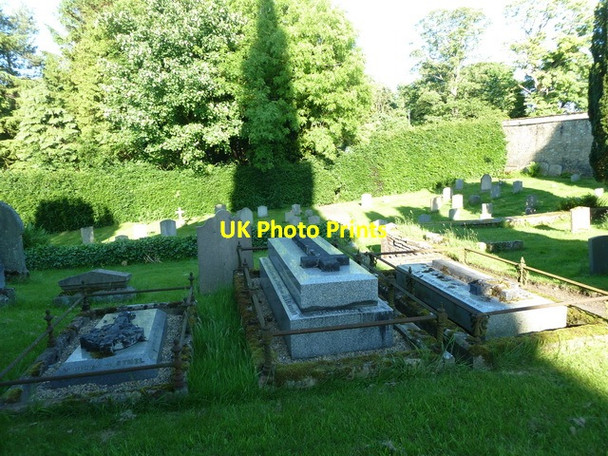 Photo 6"x4" Holy Trinity, Matfen, Graveyard Matfen c2012