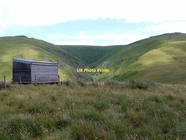 Photo 6"x4" Auchope Mountain Refuge Hut Sourhope c2012 P1