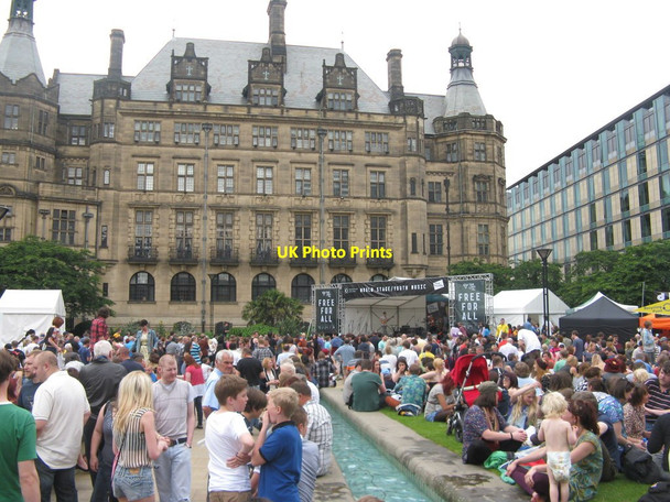 Photo 6"x4" Sheffield Town Hall @ #tramlines Sheffield\/SK3587 c2012