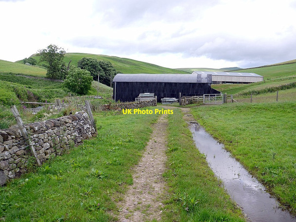 Photo 6"x4" Barn at Sourhope Farm Sourhope c2012