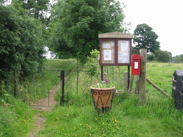 Photo 6"x4" Path to St Oswald's church Arpinge c2008