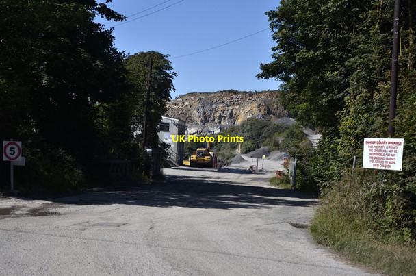 Photo 6"x4" Entrance to Coygen Quarry - Broadway Llansadurnen c2012