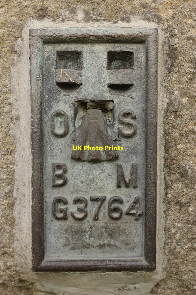 Photo 6"x4" Flush Bracket Bench Mark, Brick Elm Otley\/SE2045 c2012