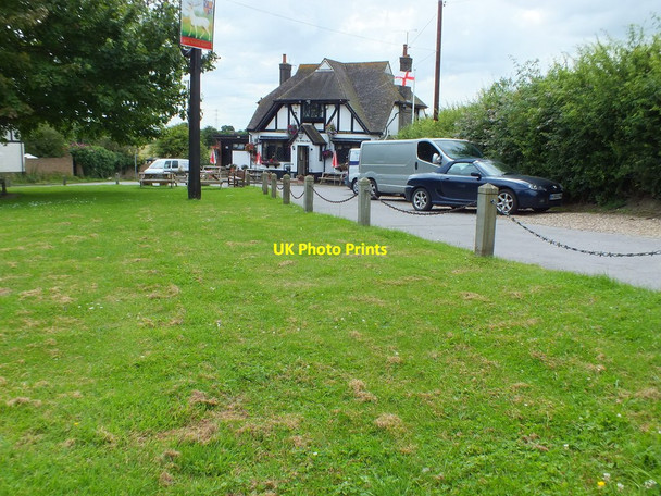 Photo 6"x4" The White Hart Upper Sundon c2012