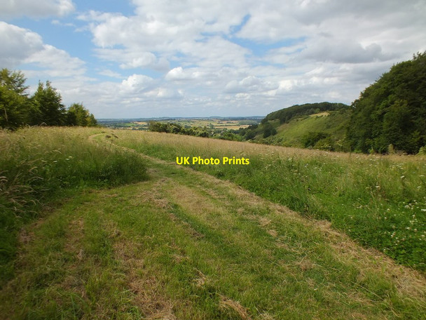 Photo 6"x4" View of Bedfordshire Sharpenhoe c2012