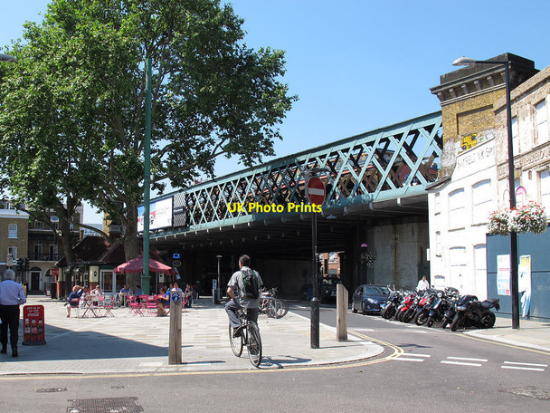Photo 6"x4" Railway Bridge over Southwark Bridge Road London c2012