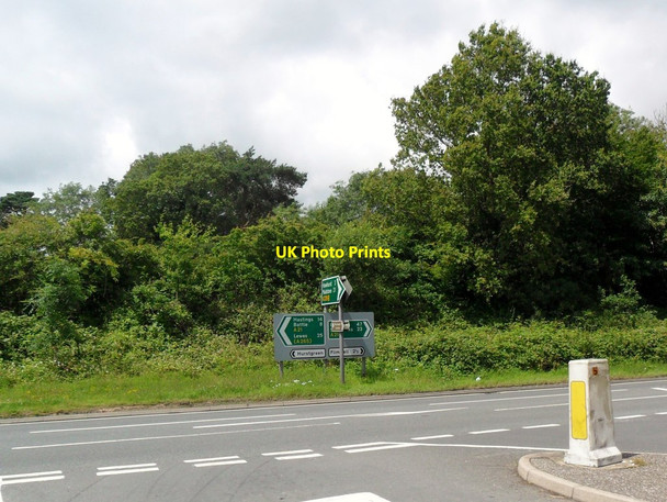 Photo 6"x4" Road junction north of Hurst Green Hurst Green\/TQ7327 c2012