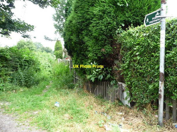 Photo 6"x4" Rather overgrown public footpath, Brierley Hemsworth\/SE4213 c2012