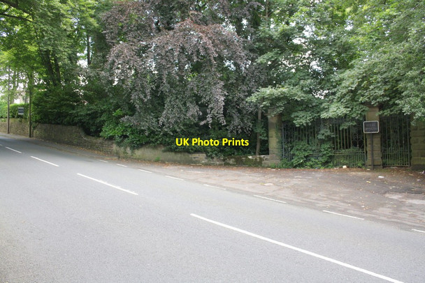 Photo 6"x4" Entrance to private woodland, Lady Lane Bingley\/SE1139 c2012