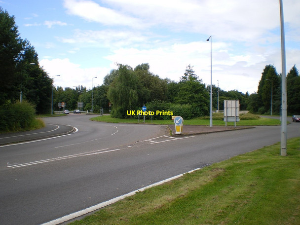 Photo 6"x4" Leegomery roundabout Leegomery c2012