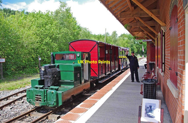 Photo 6"x4" Train at Apedale Valley Light Railway station, Apedale Community Country Park, near Chesterton Broad Meadow\/SJ8348 c2012
