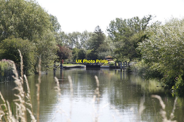 Photo 6"x4" Approach to Buscot Lock Lechlade on Thames c2012