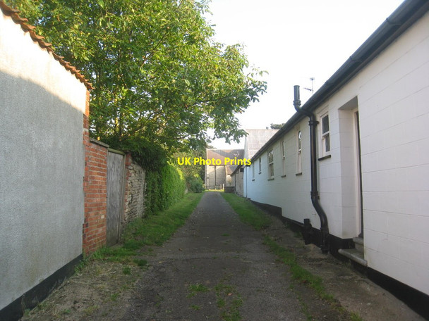 Photo 6"x4" Path to St. Wilfrid's church Metheringham c2012