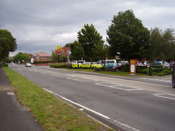 Photo 6"x4" Somerford Road looking East Christchurch\/SZ1592 c2012