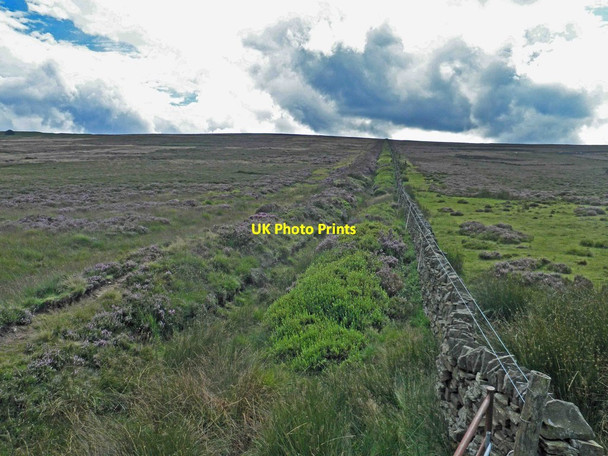 Photo 6"x4" Straight up onto the moors Midhopestones c2012