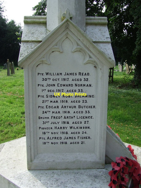 Photo 6"x4" War Memorial Brockdish c2012 P1