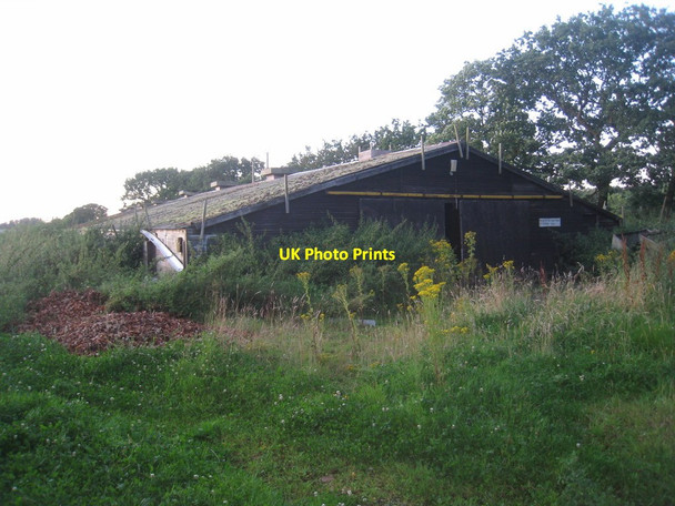 Photo 6"x4" Abandoned chicken shed near Usselby Usselby c2012