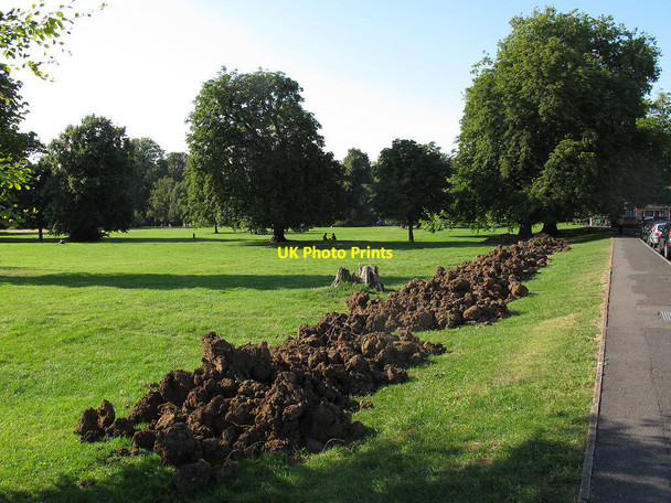 Photo 6"x4" Spoil heaps in Beddington Park Wallington\/TQ2964 c2012