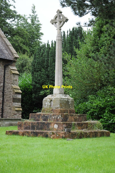 Photo 6"x4" Cross, Clifton on Teme Clifton Upton Teme c2012