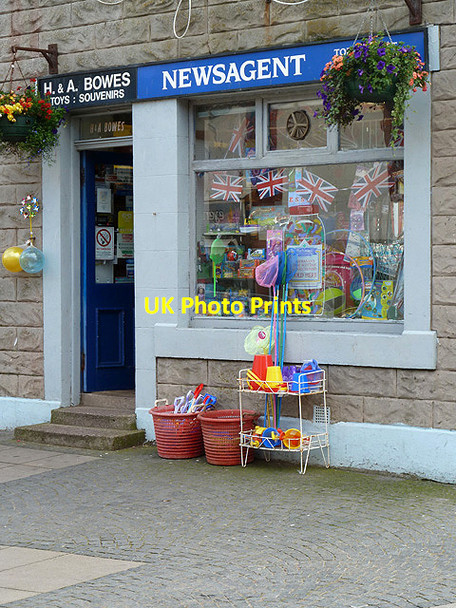 Photo 6"x4" H & A Bowes in Eyemouth Eyemouth c2012