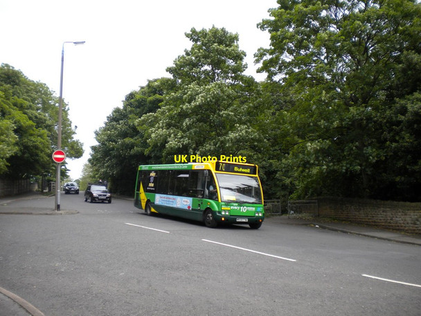 Photo 6"x4" Bus descending Church Street, Basford Nottingham\/SK5641 c2012