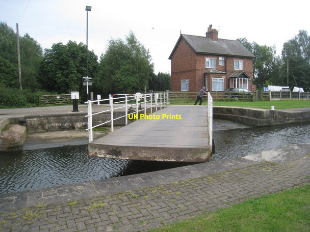 Photo 6"x4" Sykehouse swing bridge Sykehouse c2012