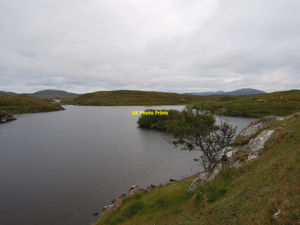 Photo 6"x4" Loch Ional Breacleit c2012