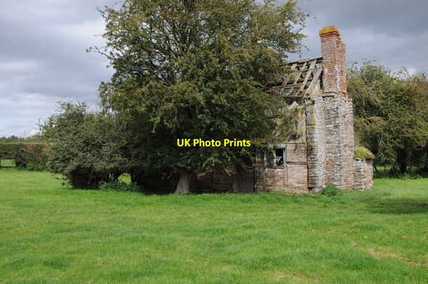 Photo 6"x4" Property with potential Allensmore c2012