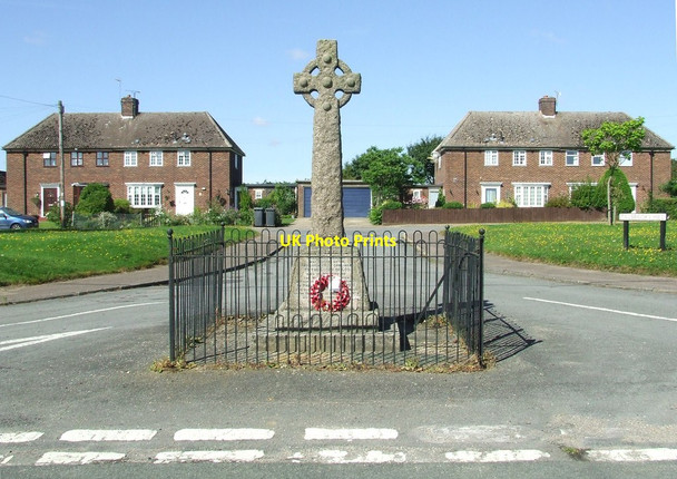 Photo 6"x4" War Memorial Cowlinge c2012