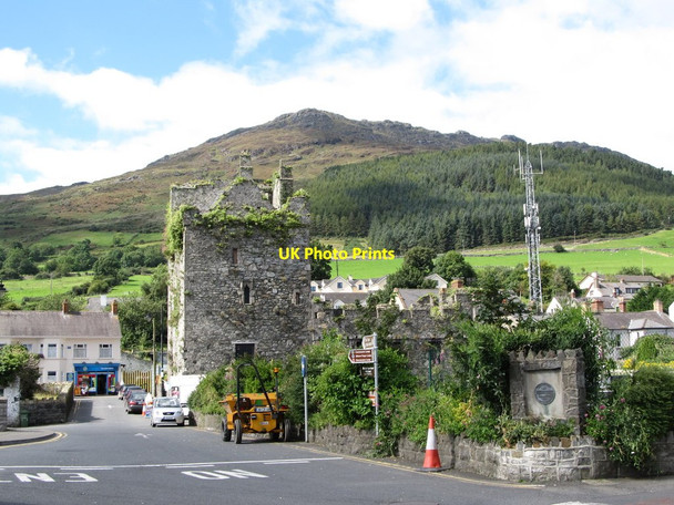 Photo 6"x4" Taaffes Castle and Slieve Foye from the R176 Carlingford c2012