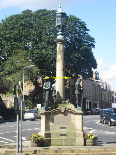 Photo 6"x4" Alnwick War Memorial Alnwick c2012