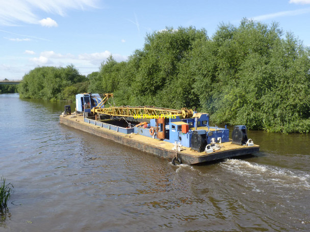 Photo 6"x4" Maintenance boat on the River Trent  Newark-on-Trent c2012