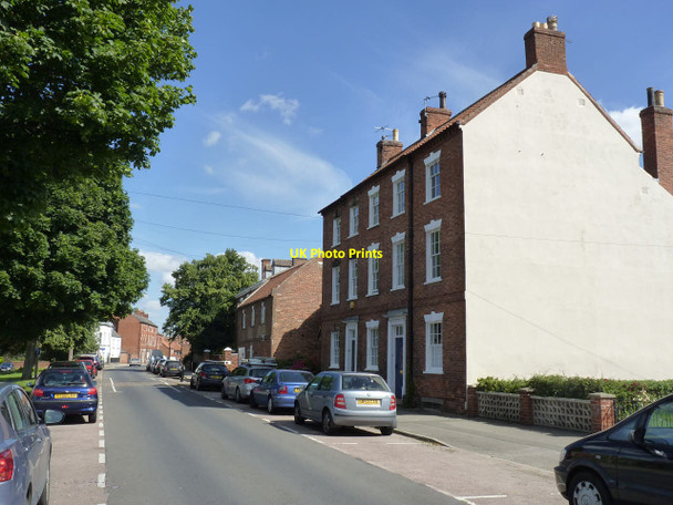 Photo 6"x4" Houses on Millgate  Newark-on-Trent c2012