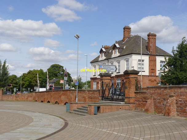 Photo 6"x4" Great North Road causeway  Newark-on-Trent c2012