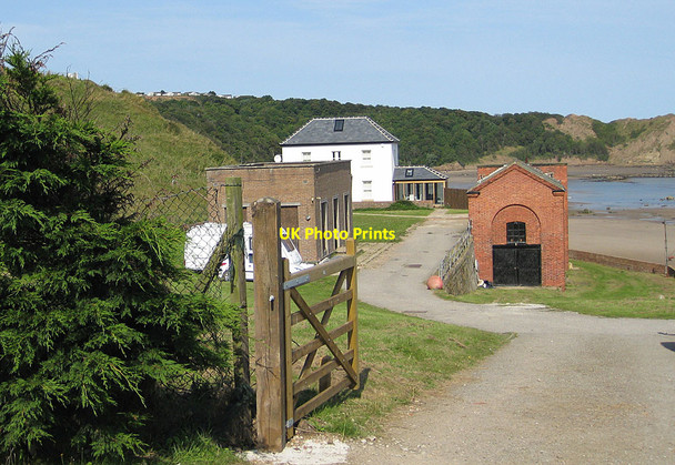 Photo 6"x4" Pumping Station, Cayton Bay Cayton\/TA0583 c2012