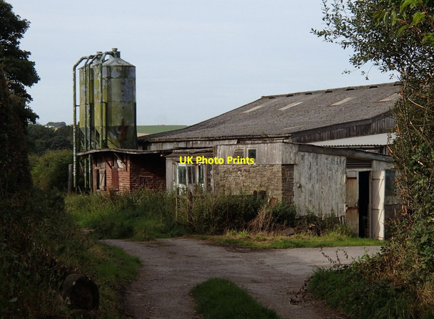 Photo 6"x4" Track and farm outbuildings, Mickley Mickley\/SK3279 c2012