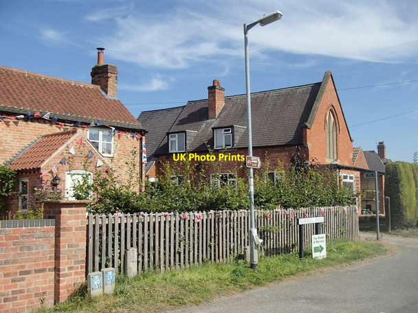 Photo 6"x4" House and converted chapel, Caunton Caunton c2012