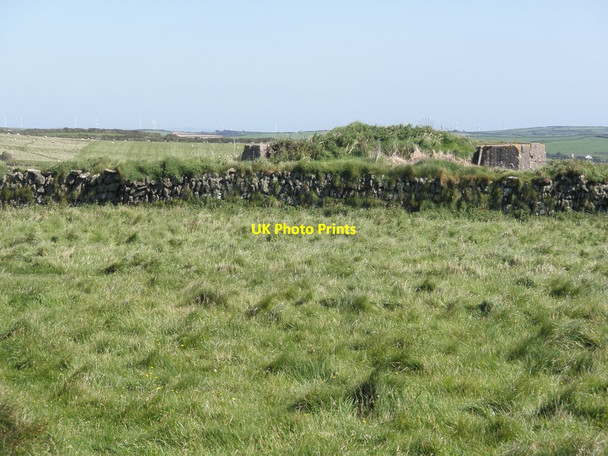 Photo 6"x4" WW2 bunker on Baggy Point Croyde Bay\/SS4339 c2012